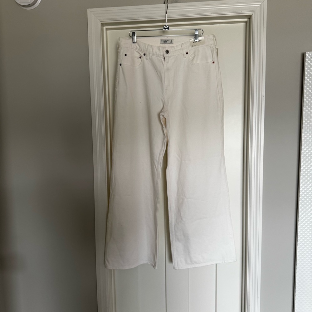 Abercrombie and Fitch High Rise Wide Leg Jean white size 32 long NWT - Picture 7 of 13